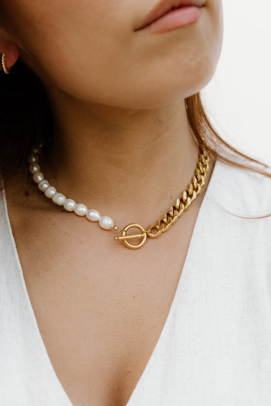 Monroe Pearl Necklace