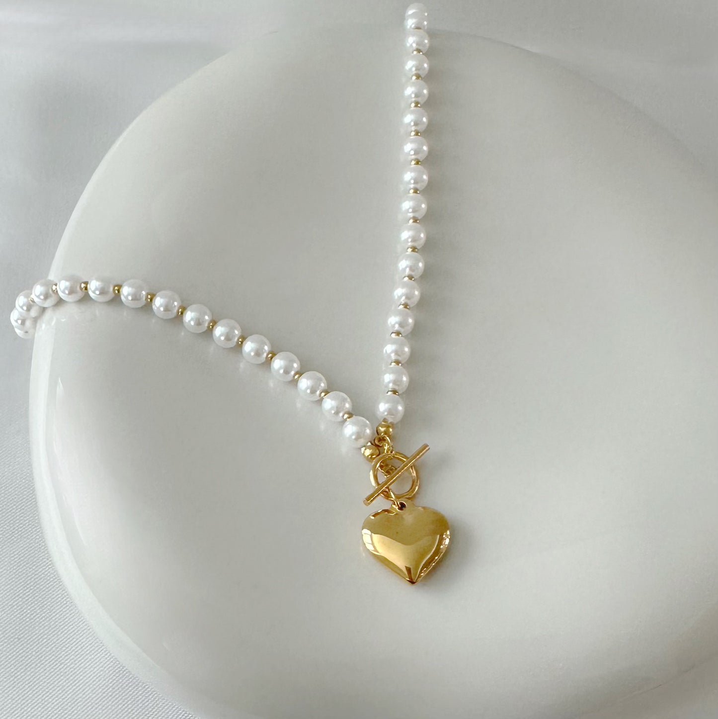 Amour Pearl Necklace