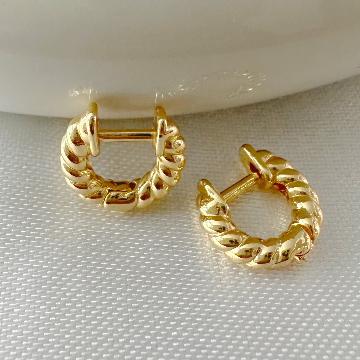 Mini Harlow Hoops