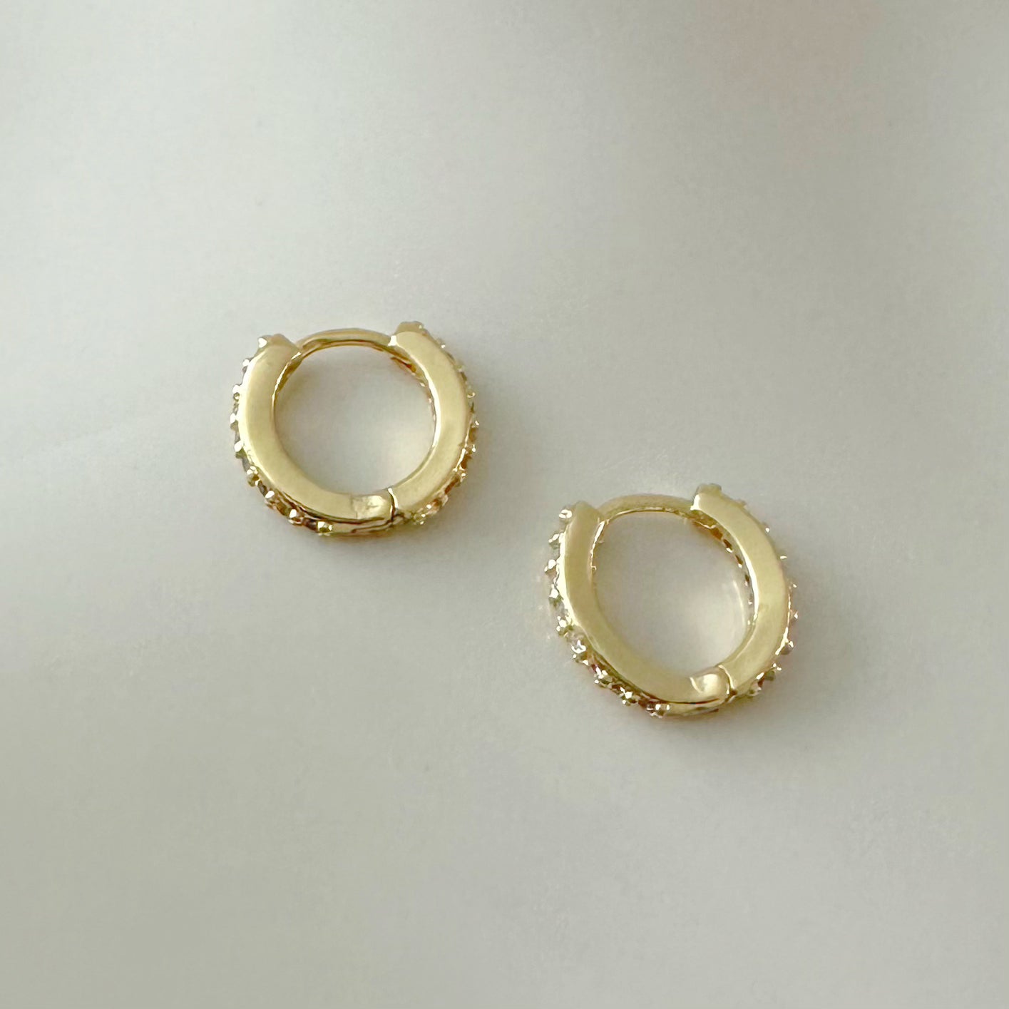 Sia Huggie Hoops
