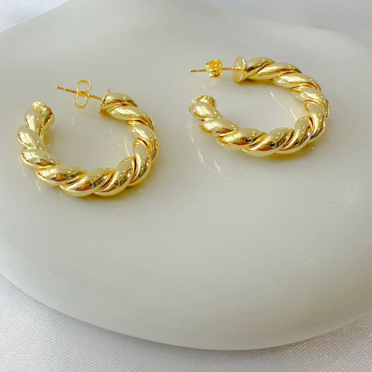 Maven Twisted Hoops