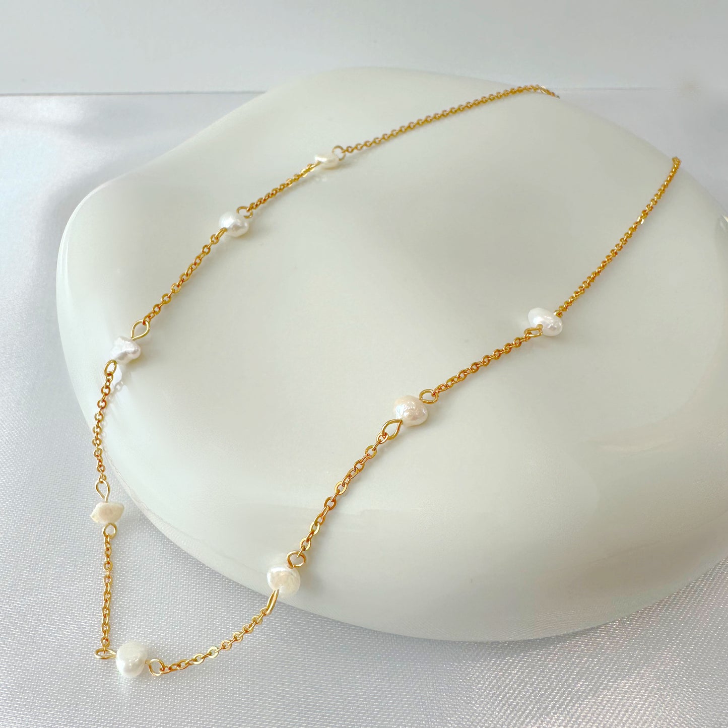 Newport Pearl Necklace
