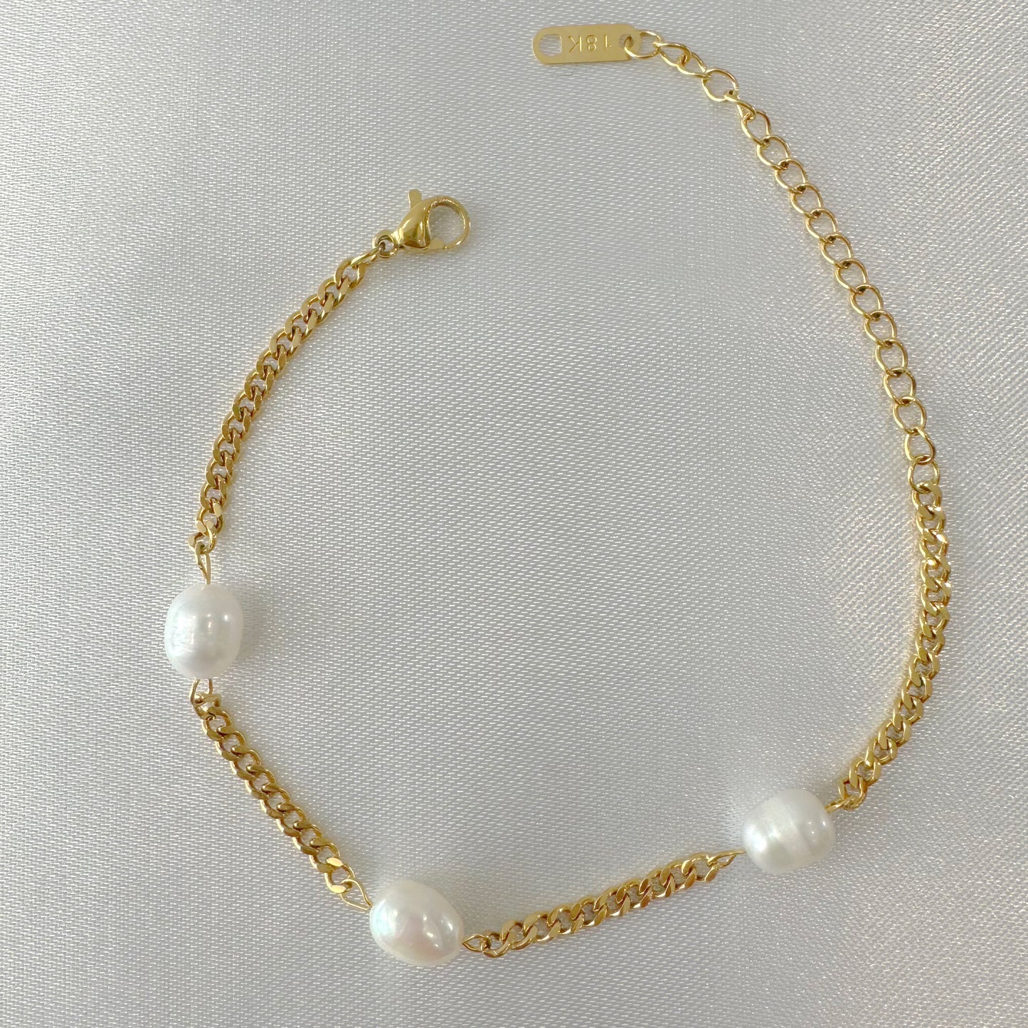 Three Pearl Bracelet