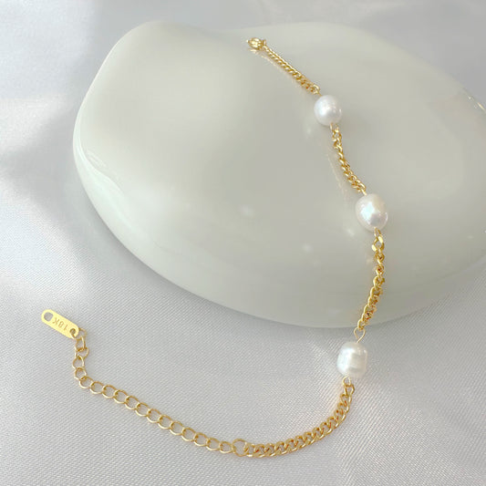 Three Pearl Bracelet