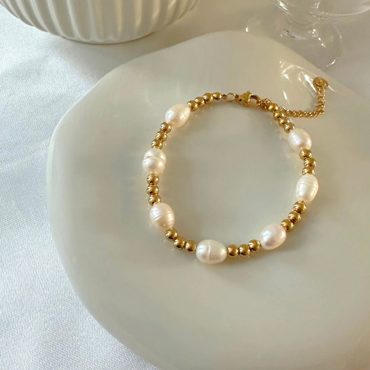 Coastal Pearl Bracelet