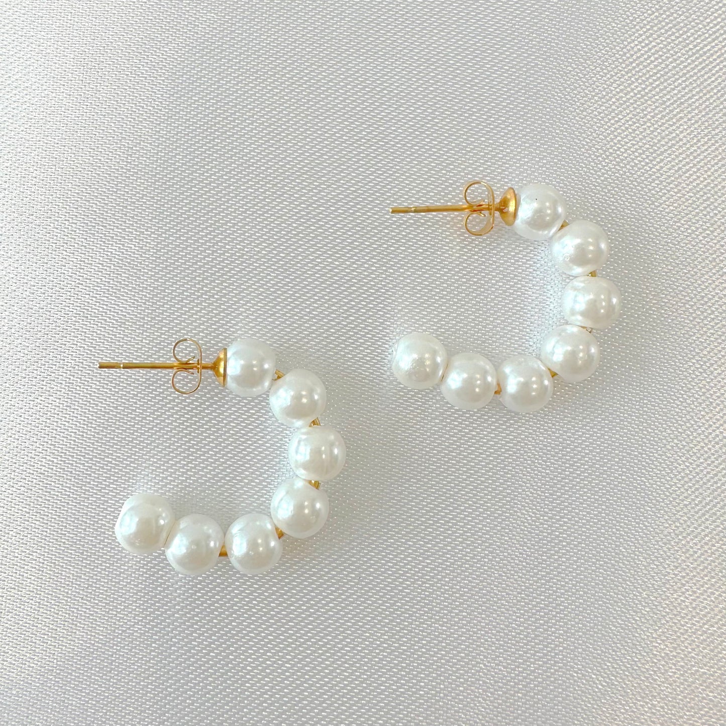 Cleo Pearl Earrings