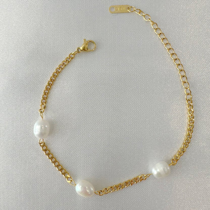 Three Pearl Bracelet