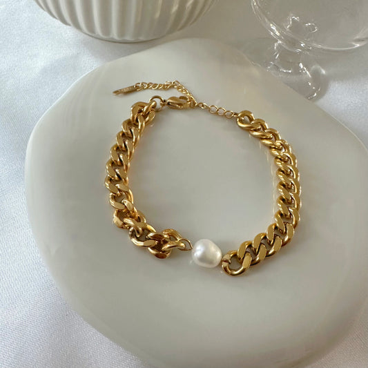 Zara Pearl Bracelet